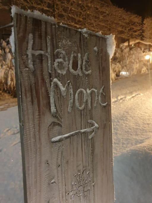 Le Haut' Mont Manhay Bagian luar foto